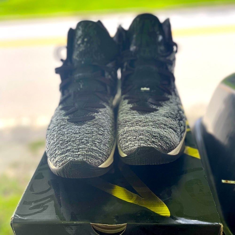 Lebron 17